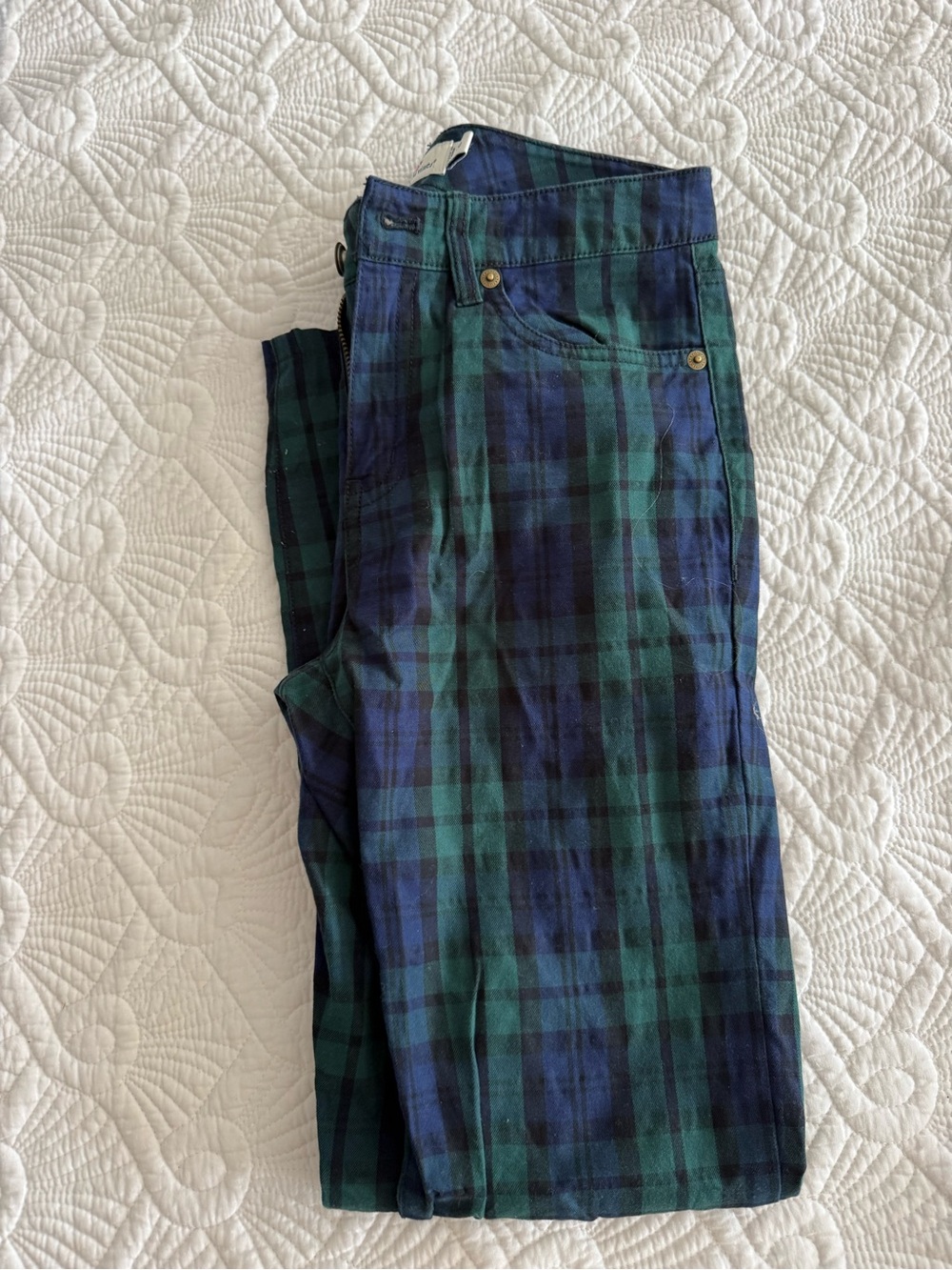 EUC VV women’s size 00 plaid holiday pants